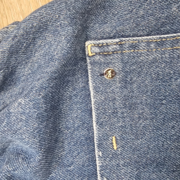 Zara High Waisted Shorts size 2 - Picture 8 of 8